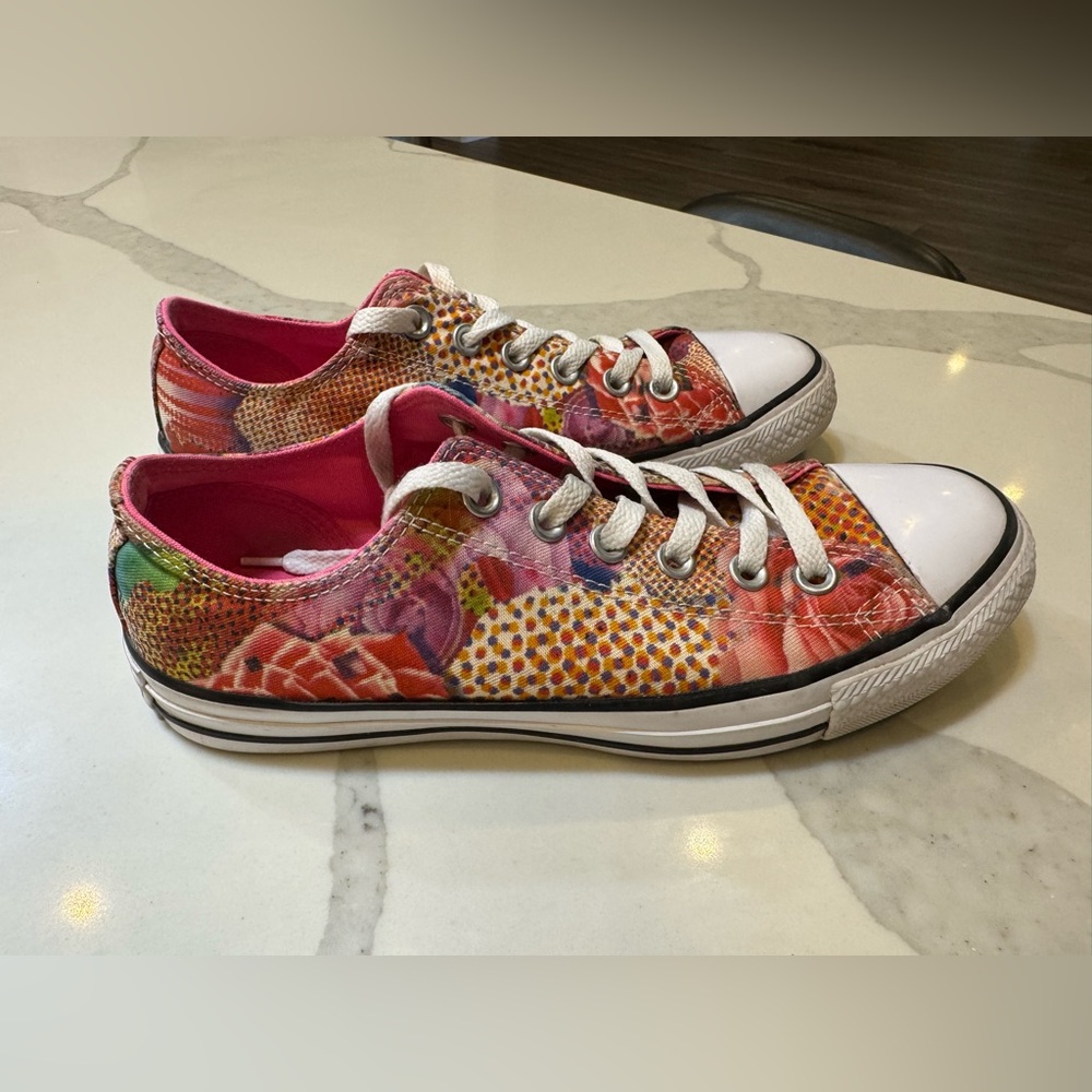 Converse Chuck Taylor “Digital Ox” Wmn’s Size 8 All-Star Floral Low-Top Sneakers - Picture 5 of 13